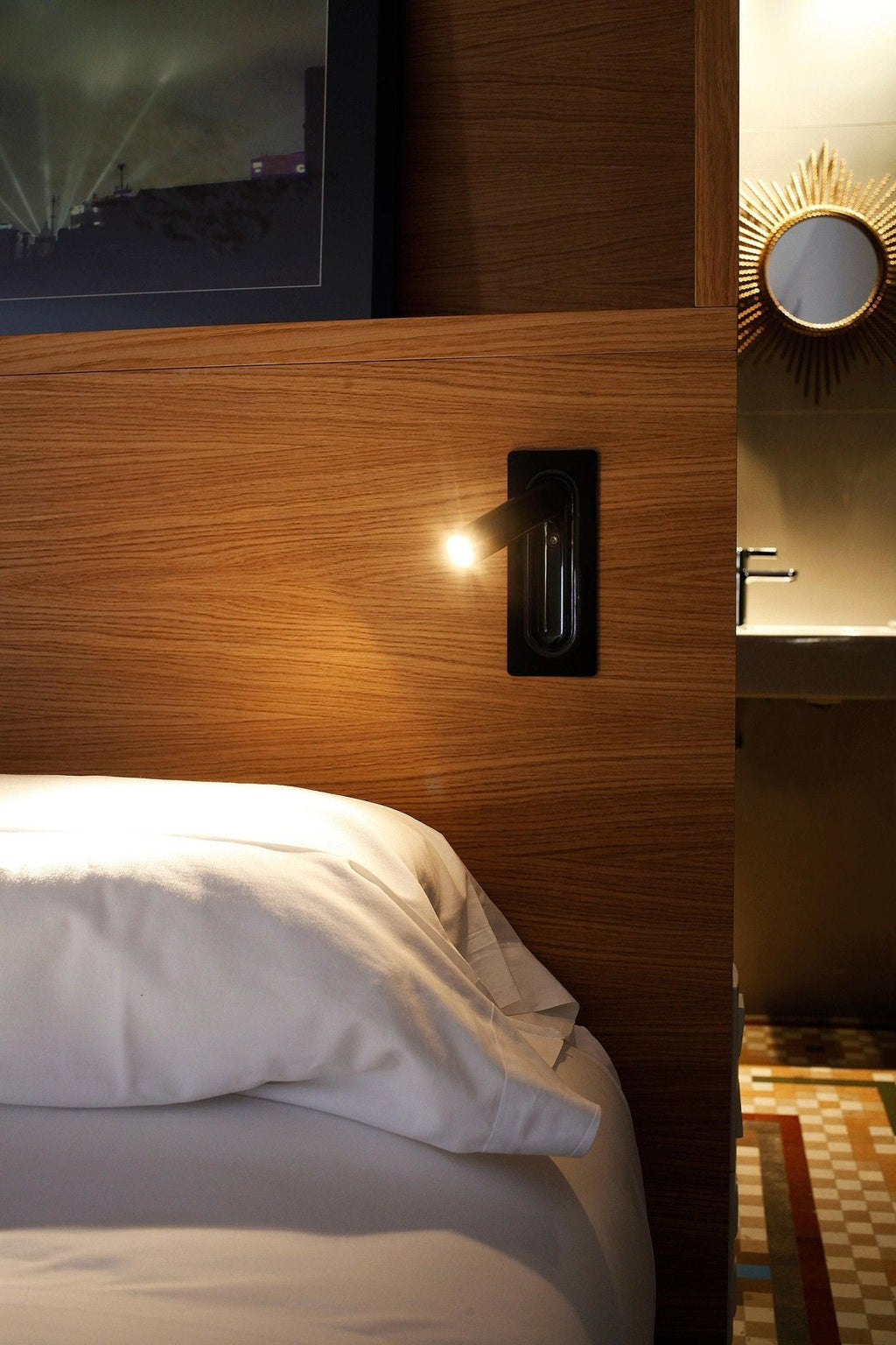 Braxley Aluminium Wall Light-Moonnatur
