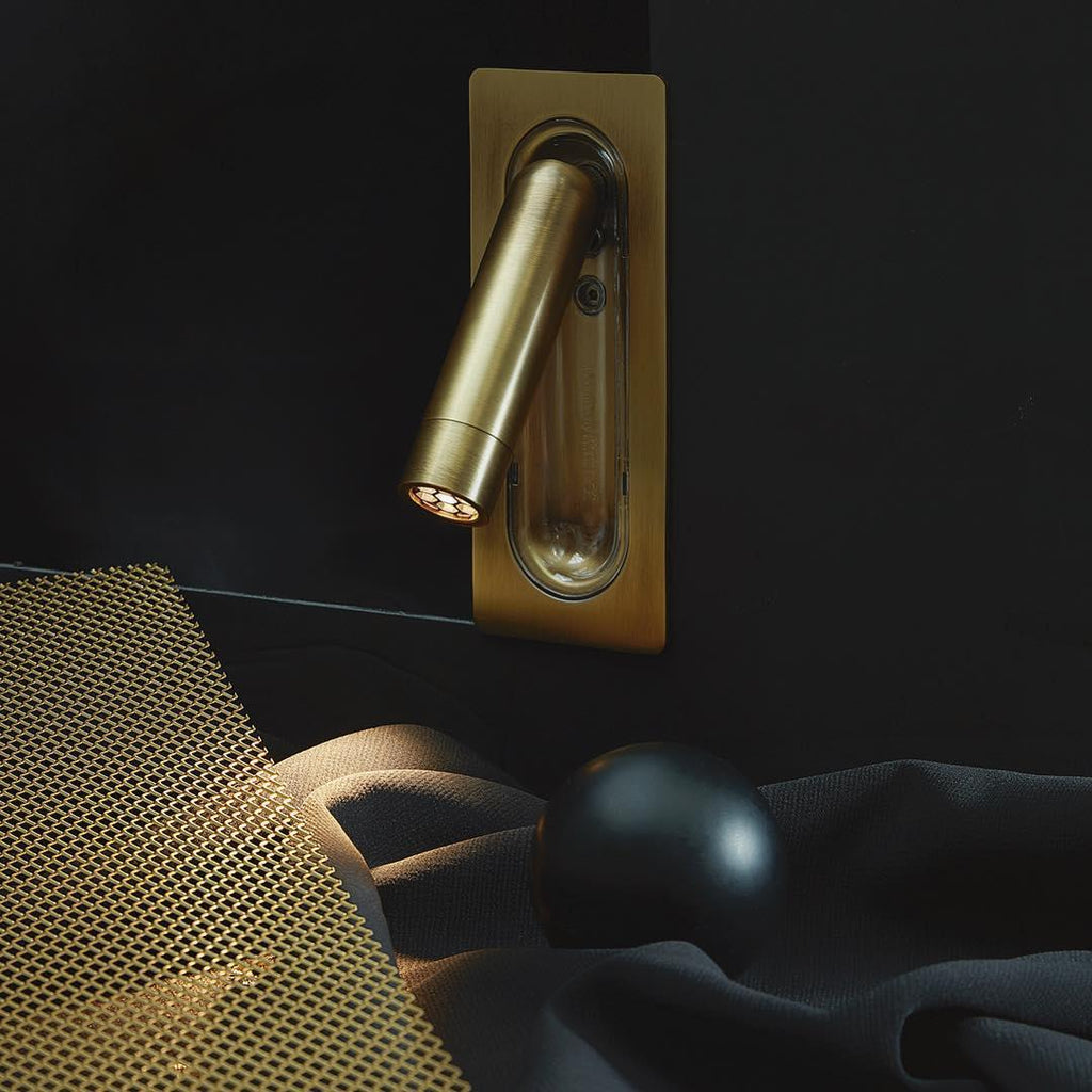 Braxley Aluminium Wall Light-Moonnatur