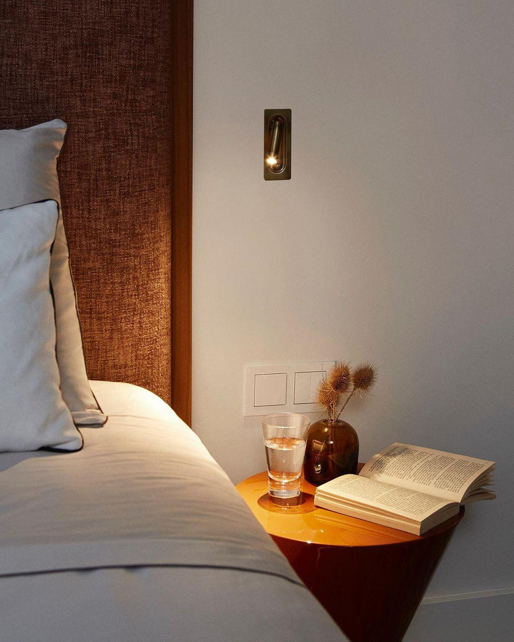 Braxley Aluminium Wall Light-Moonnatur