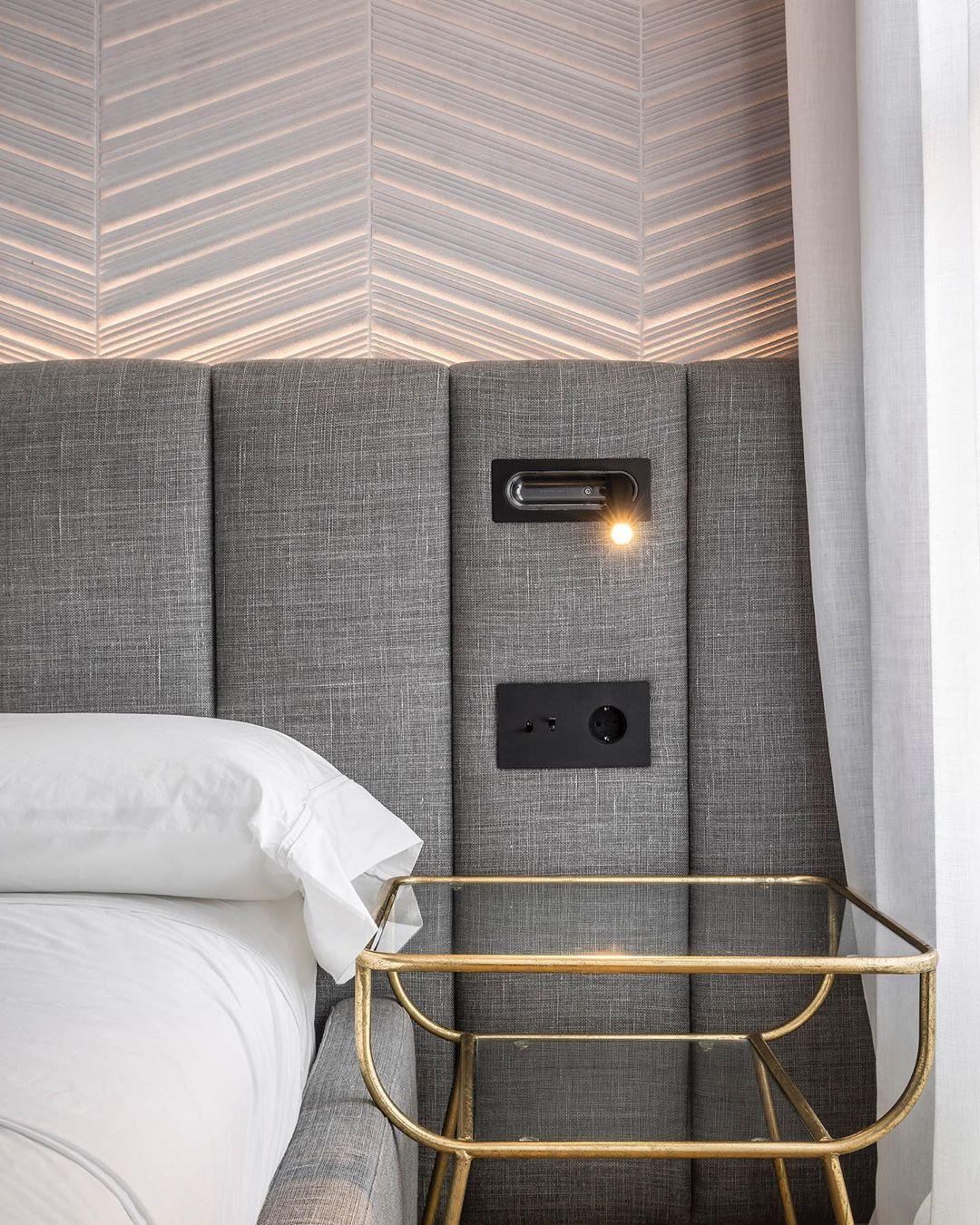 Braxley Aluminium Wall Light-Moonnatur