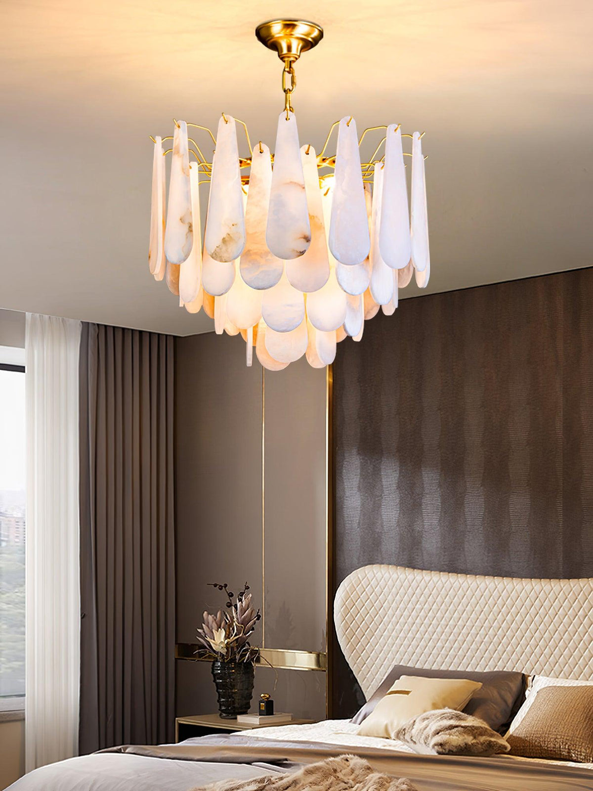 Savenenis Alabaster Chandelier-Moonnatur