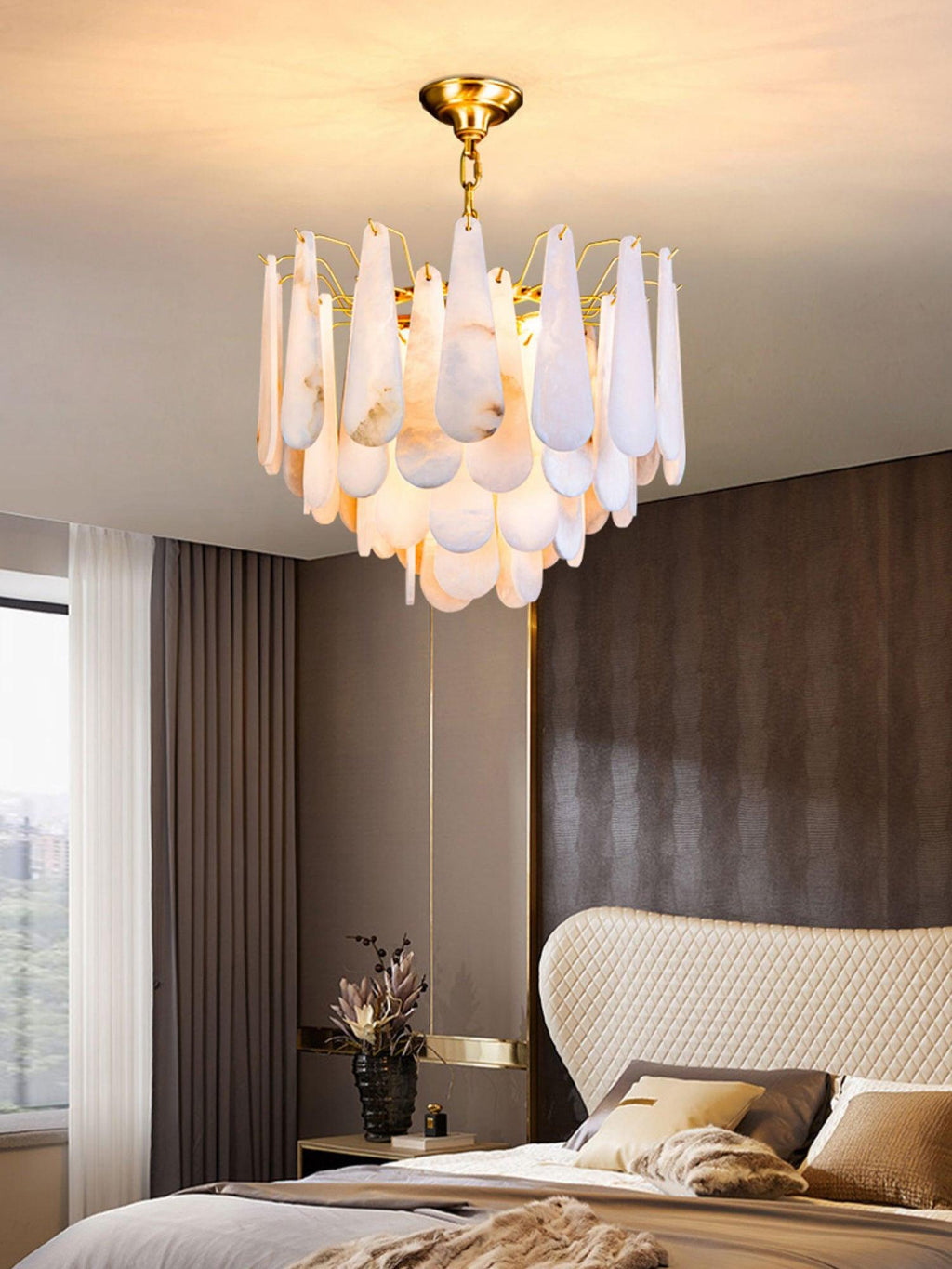 Savenenis Alabaster Chandelier-Moonnatur