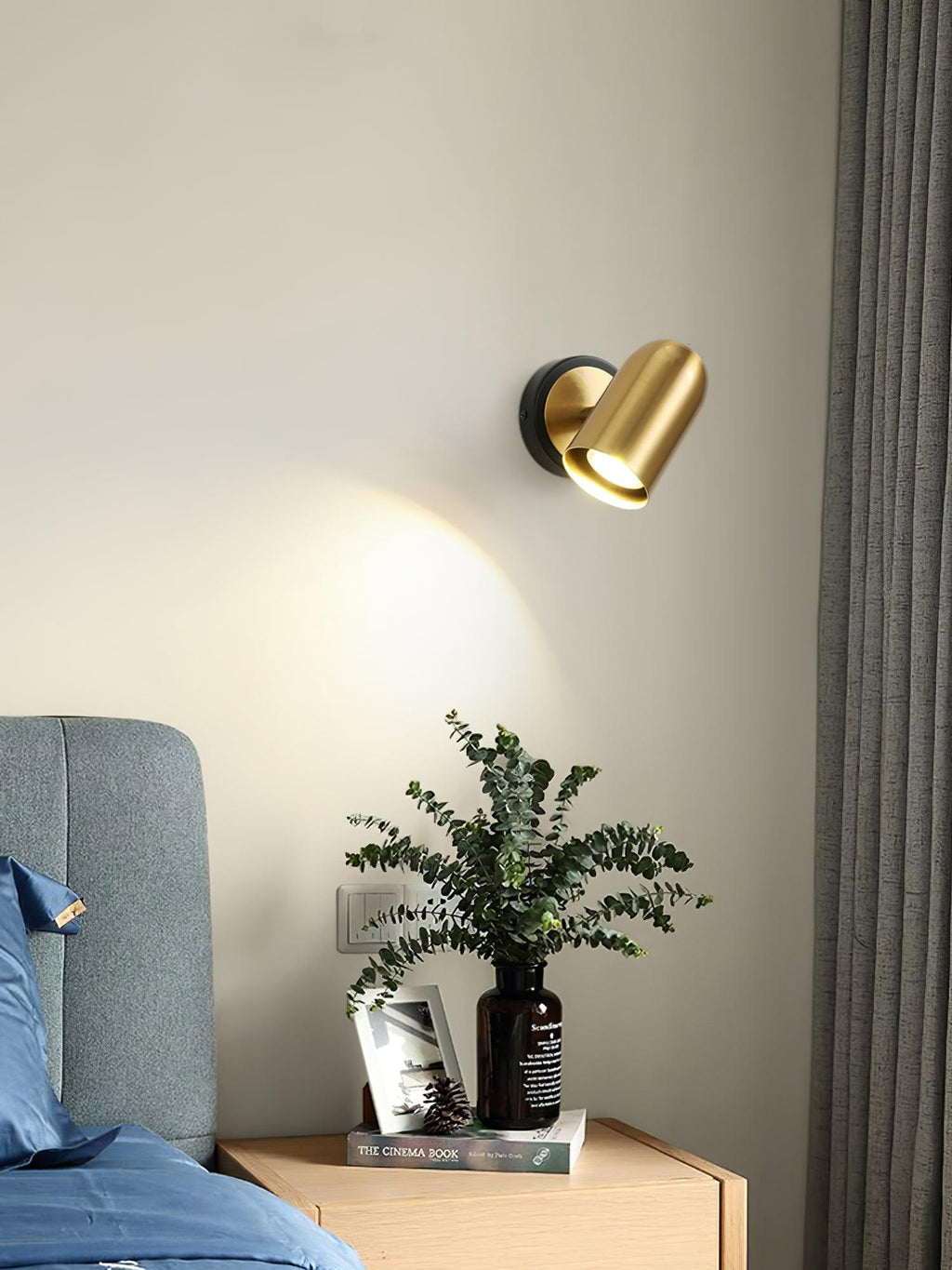 Nolira Iron Wall Lamp-Moonnatur