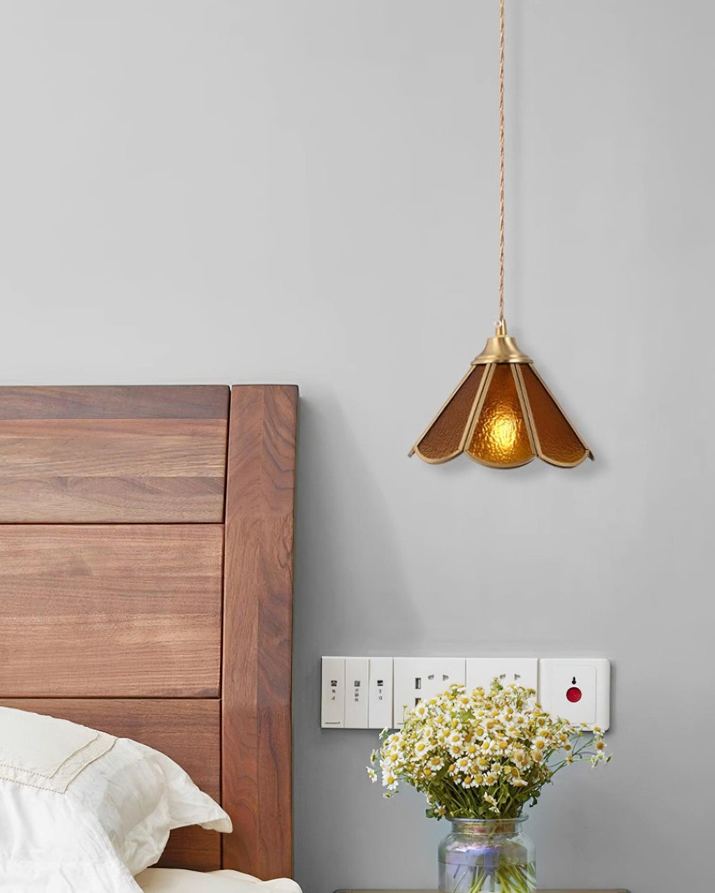 Ordellyn Glass Pendant Light-Moonnatur
