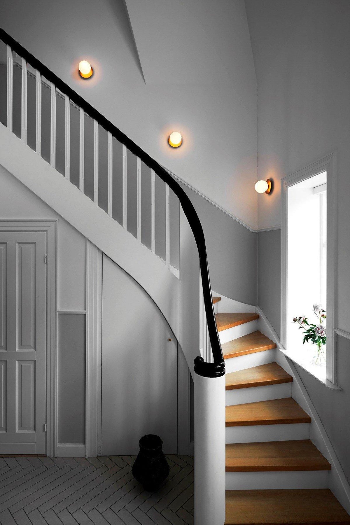 Aldenenna Glass Wall Light-Moonnatur