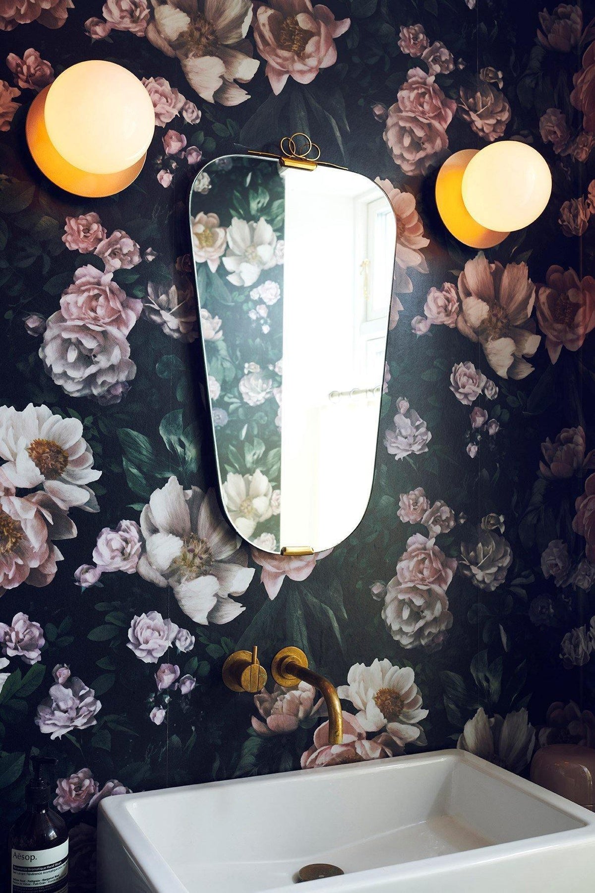 Osterneth Glass Wall Light-Moonnatur