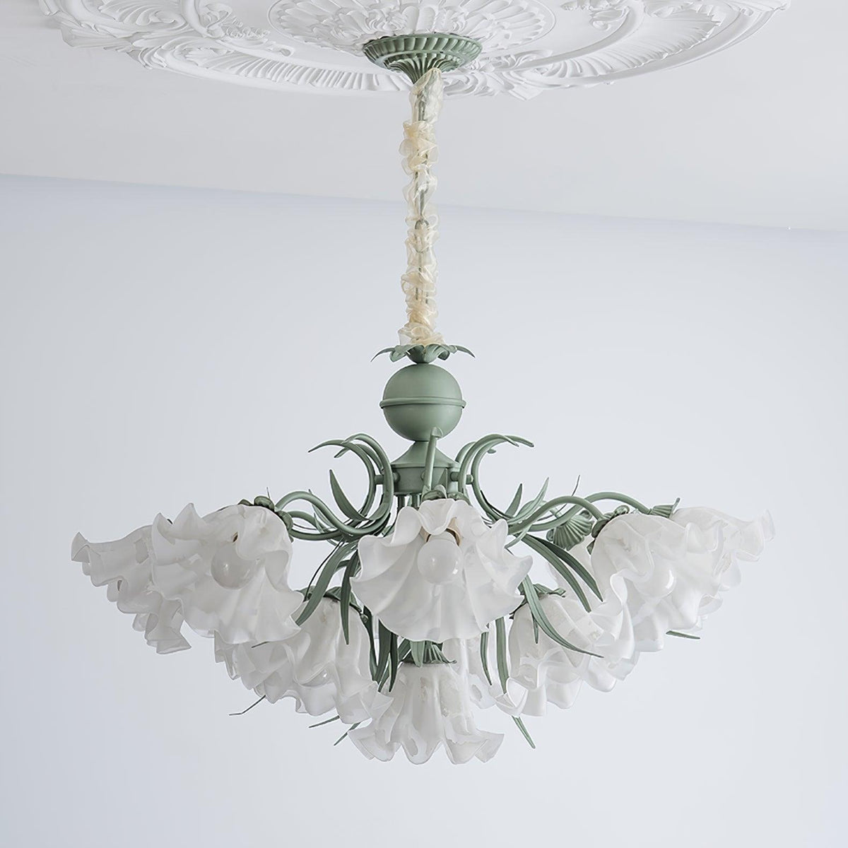 Mavina Metal Chandelier-Moonnatur