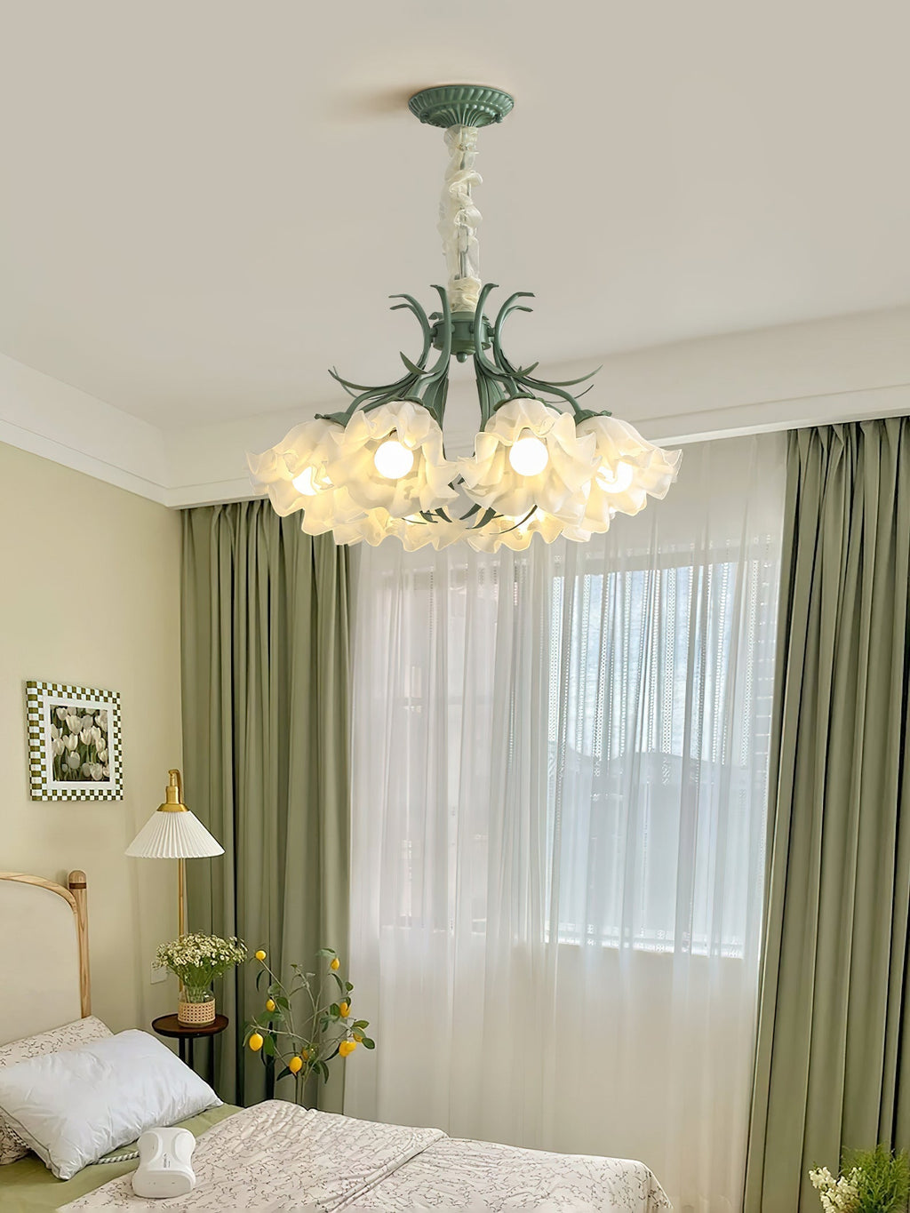 Mavina Metal Chandelier-Moonnatur
