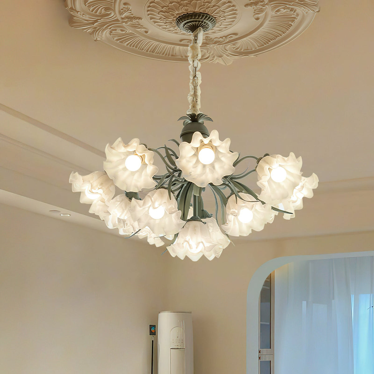 Mavina Metal Chandelier-Moonnatur