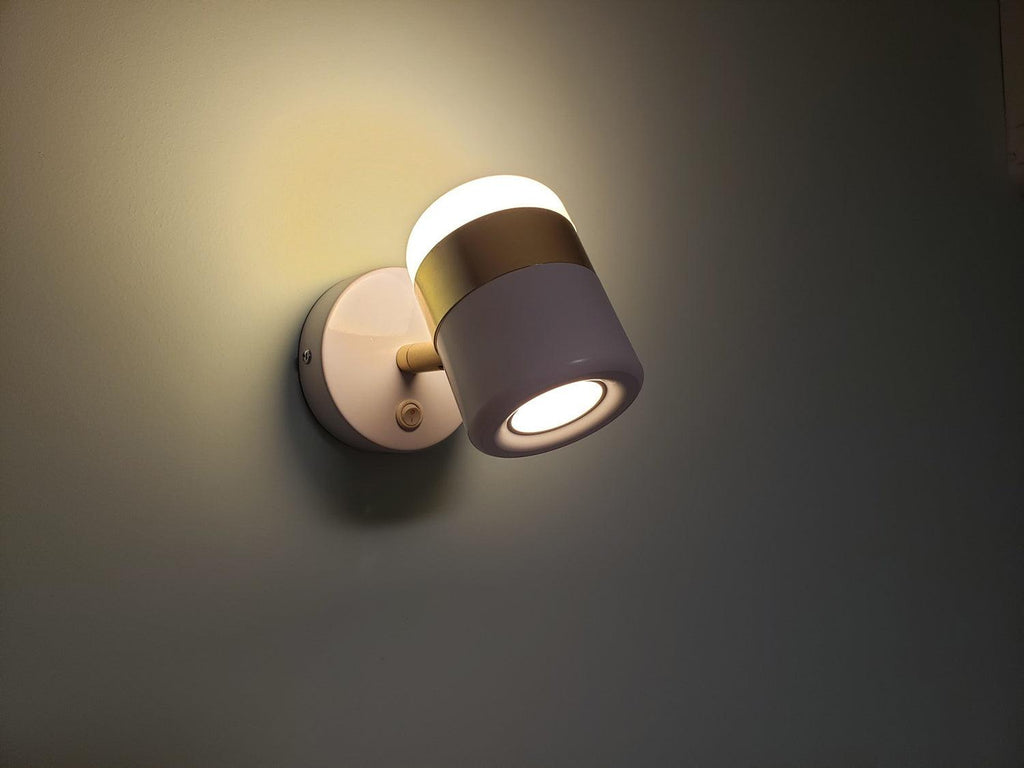 Berwinara Acrylic Wall Light-Moonnatur