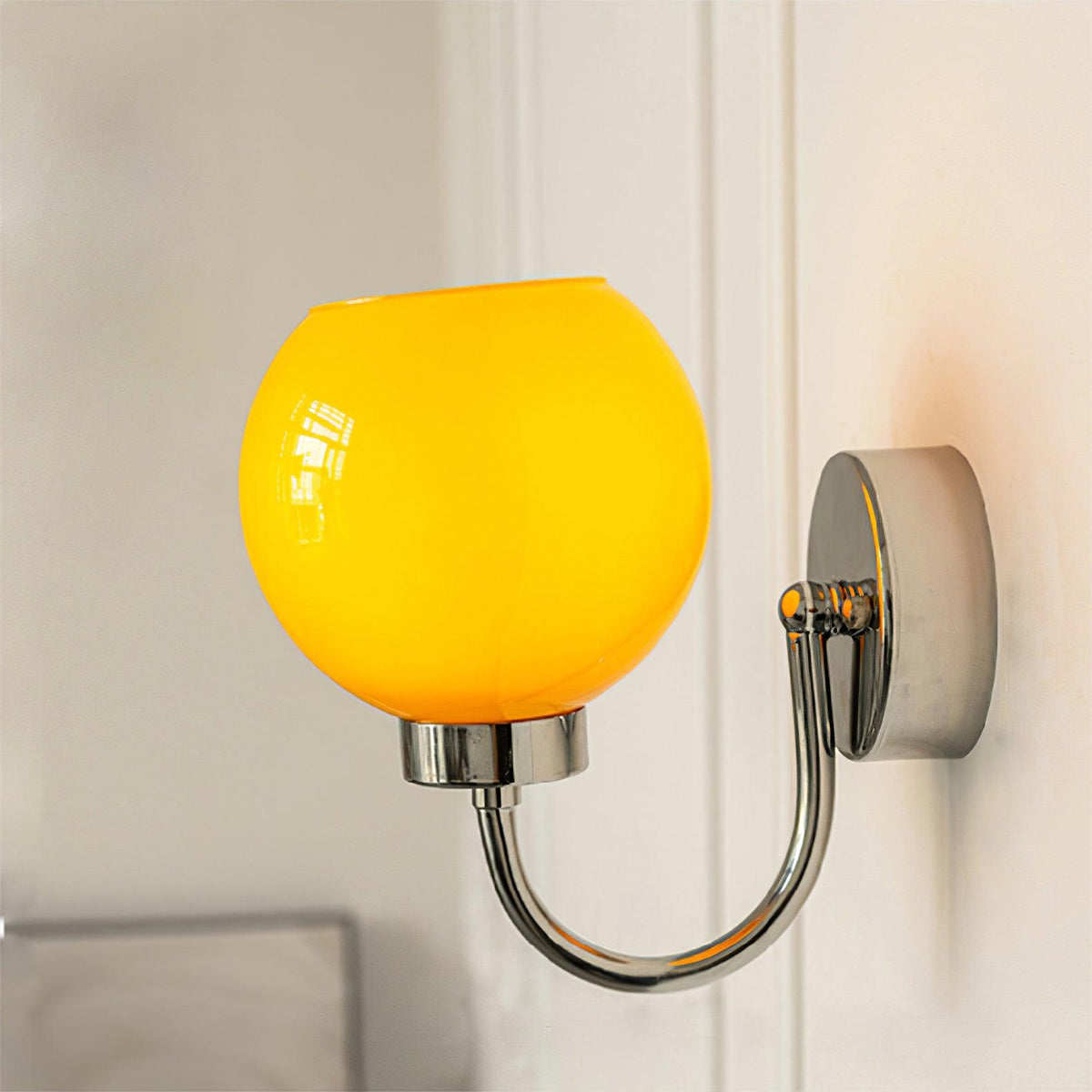 Vareneth Glass Wall Light-Moonnatur