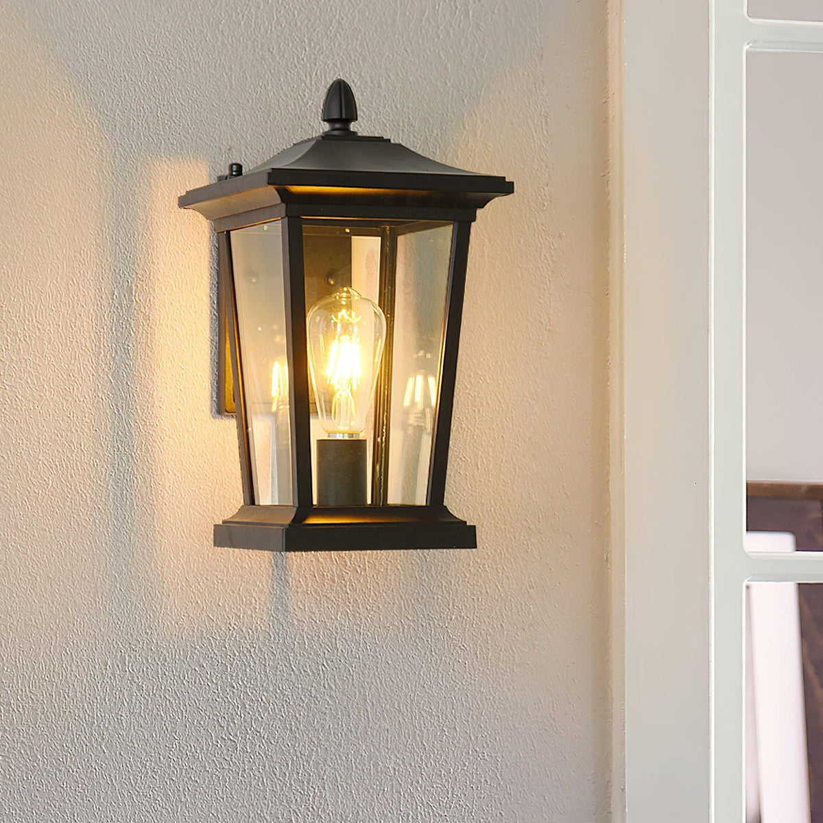 Wendalyn Aluminium Outdoor Wall Lamp-Moonnatur
