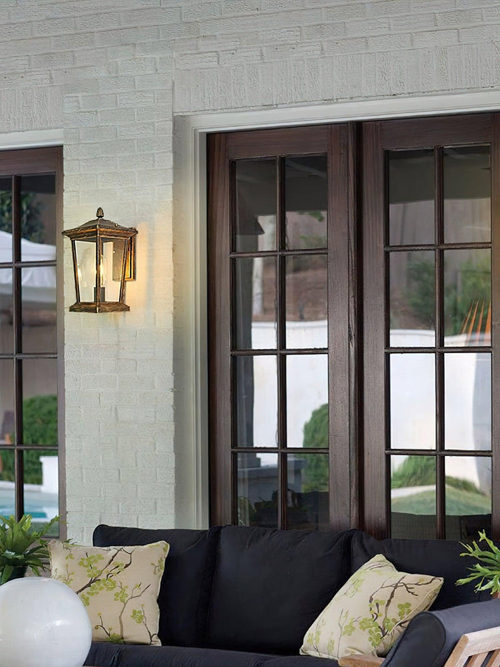 Wendalyn Aluminium Outdoor Wall Lamp-Moonnatur