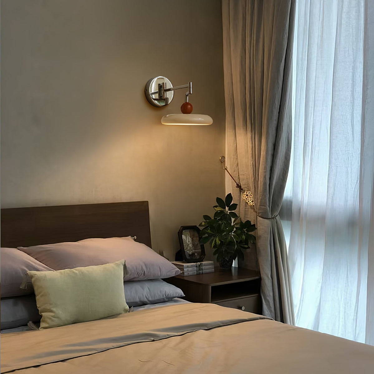 Coralune Acrylic Wall Light-Moonnatur