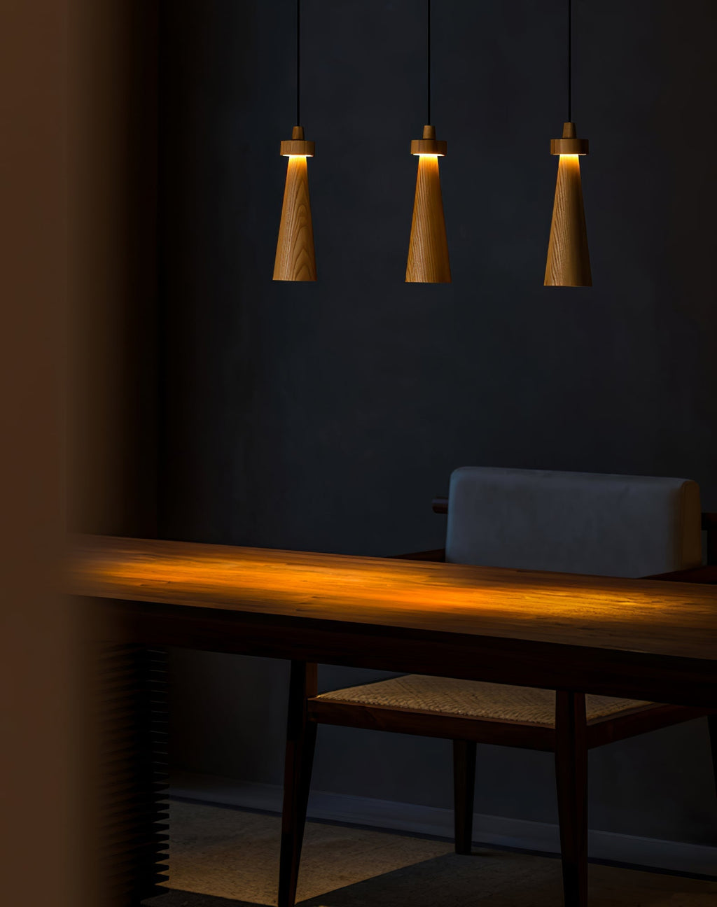 Xerenlyn Wood Pendant Light-Moonnatur