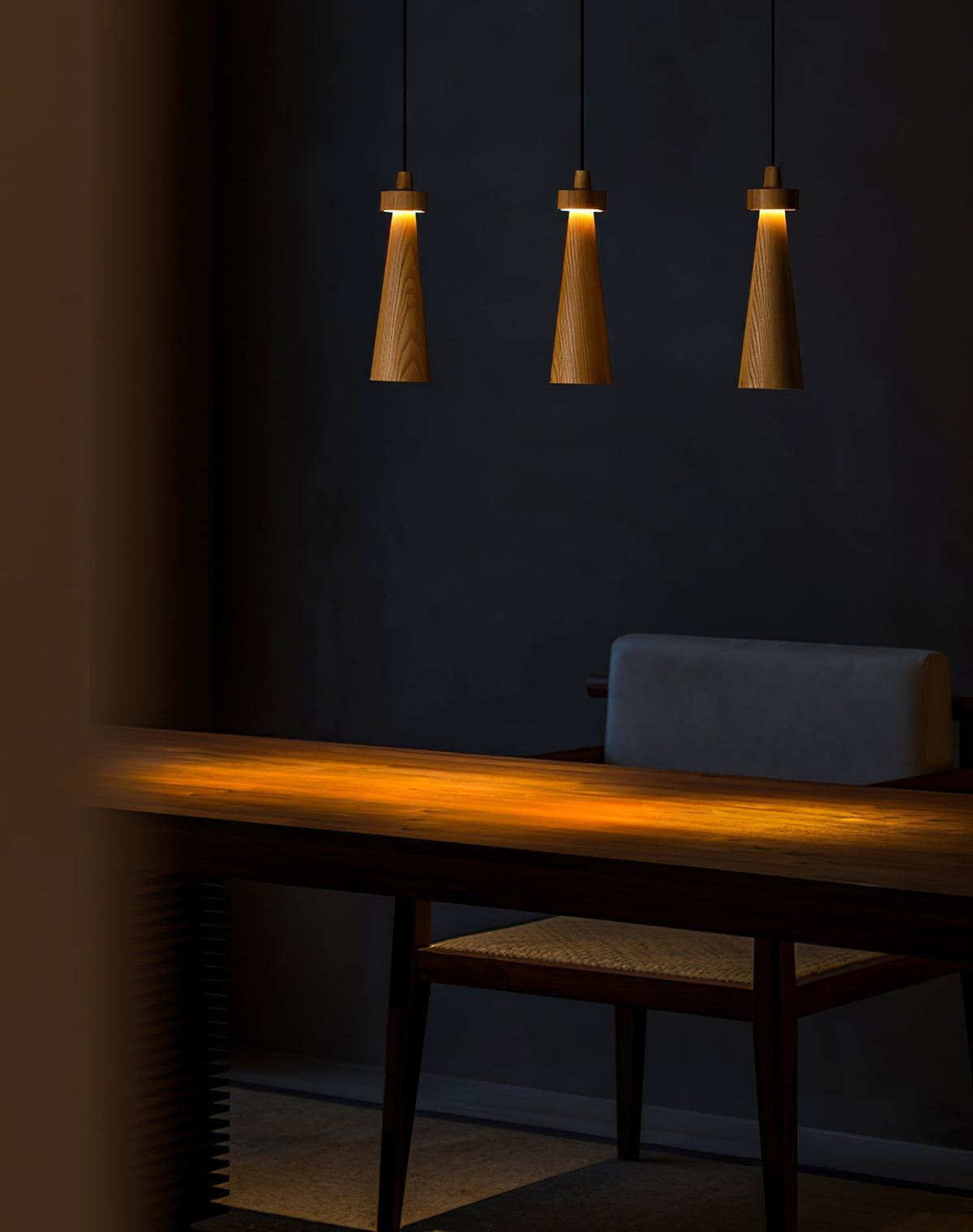 Xerenlyn Wood Pendant Light-Moonnatur