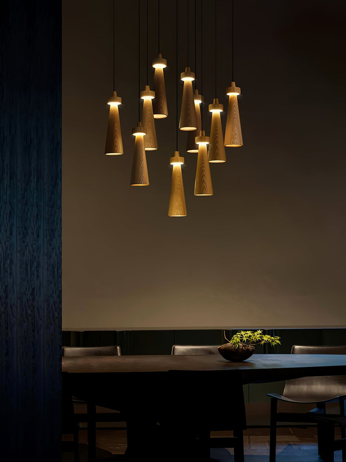 Xerenlyn Wood Pendant Light-Moonnatur