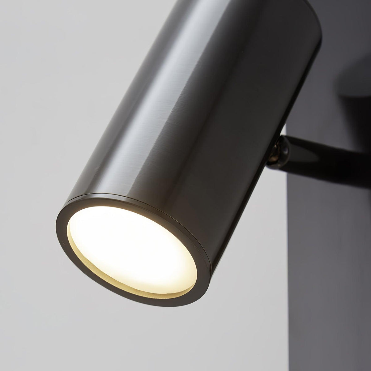 Dalmere Glass Wall Light-Moonnatur