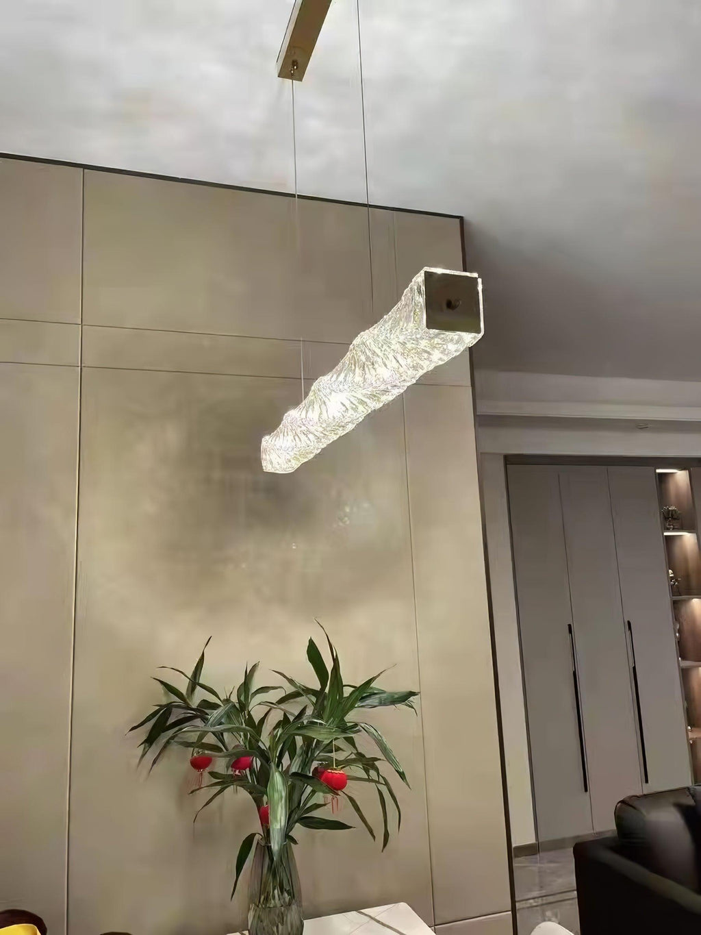 Ralenenna Crystal Pendant Light-Moonnatur