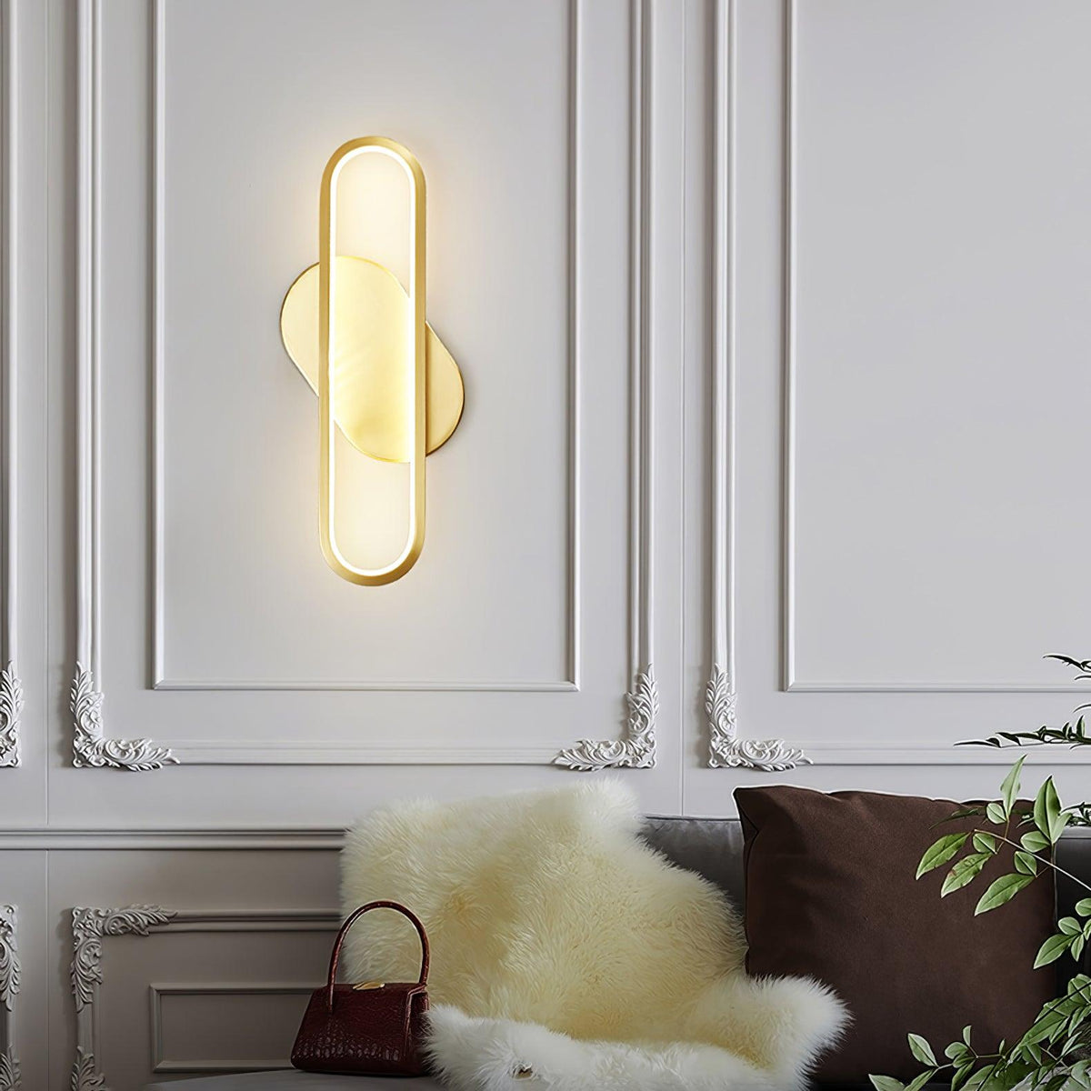 Garrowiel Brass Wall Light-Moonnatur
