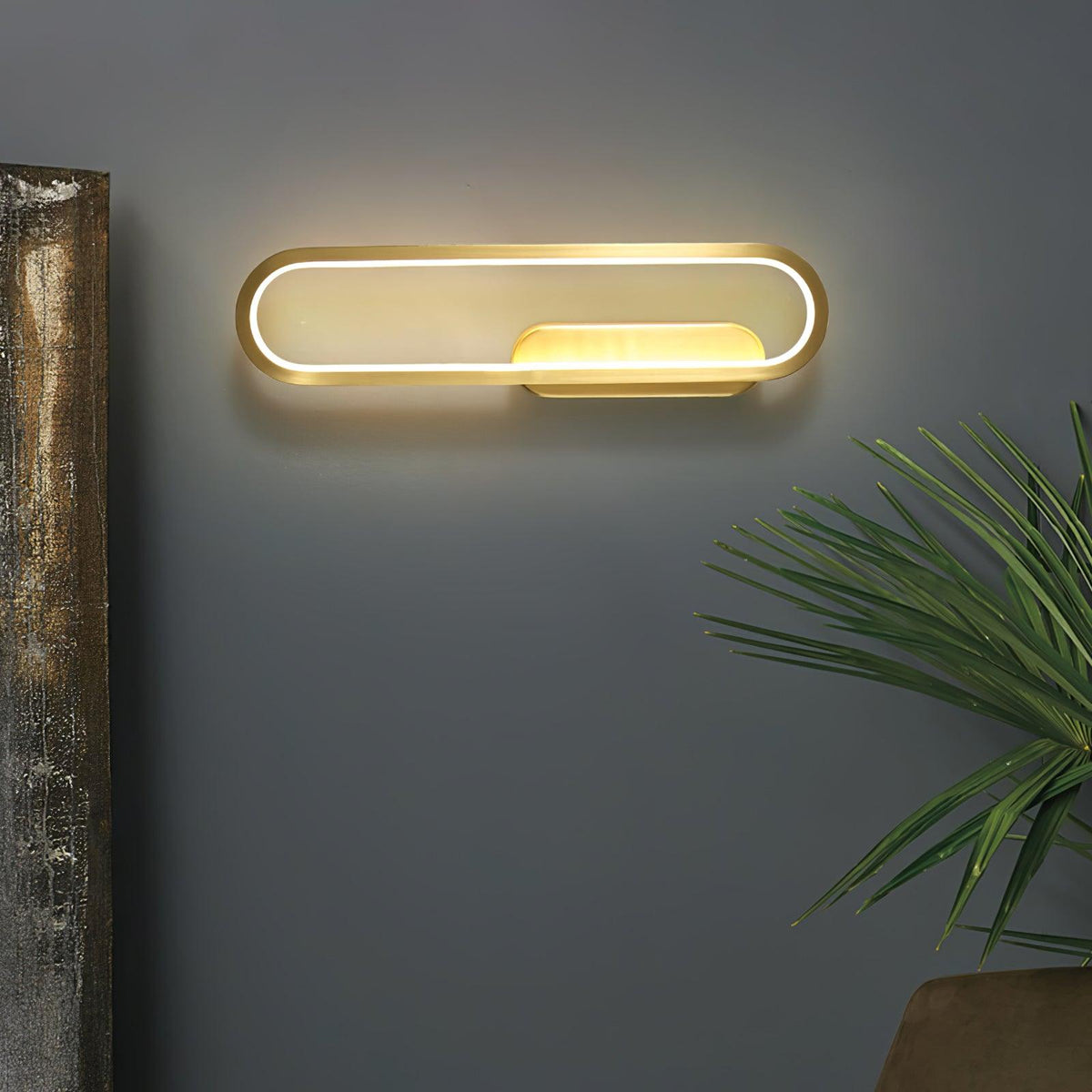 Garrowiel Brass Wall Light-Moonnatur