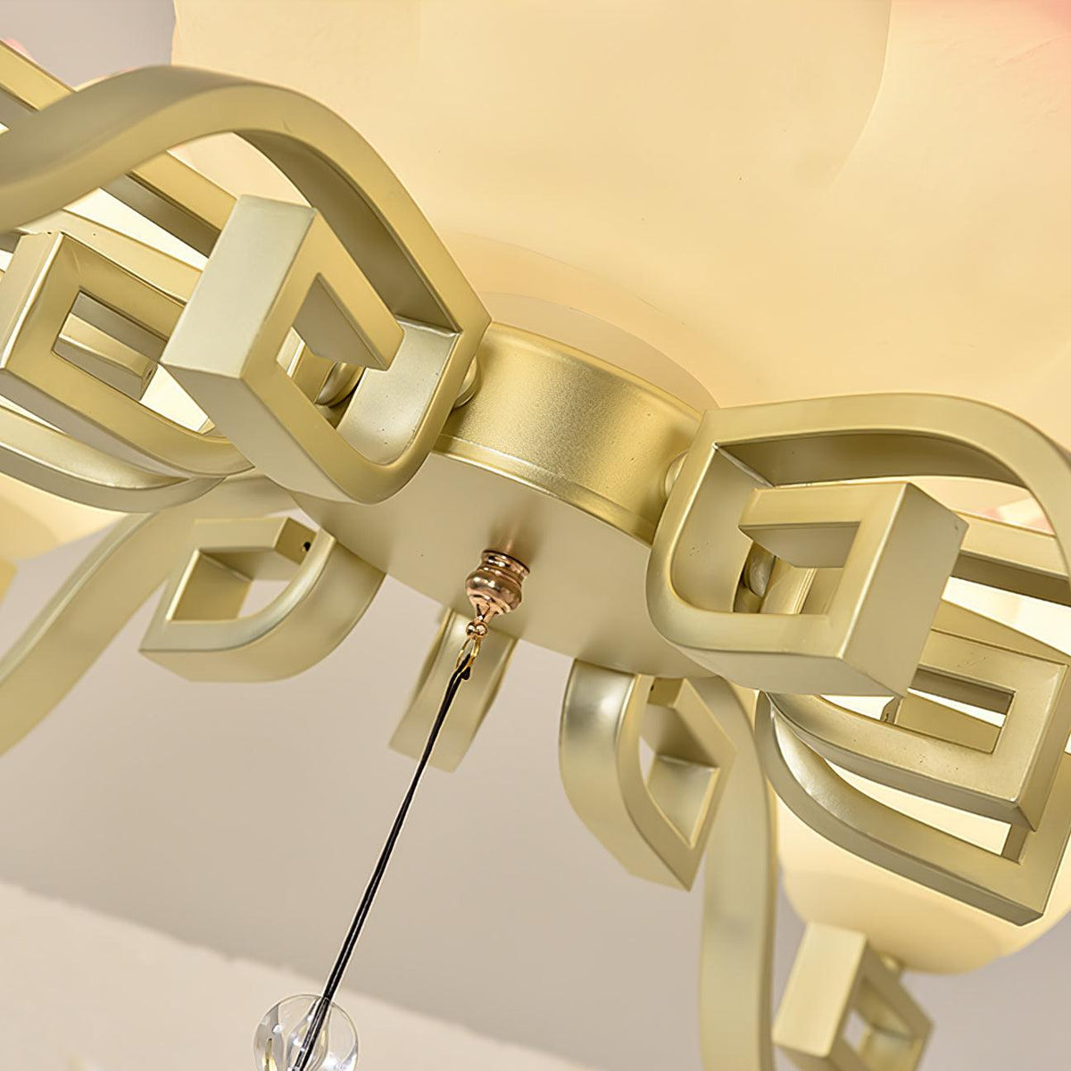 Gelmora Resin Chandelier-Moonnatur