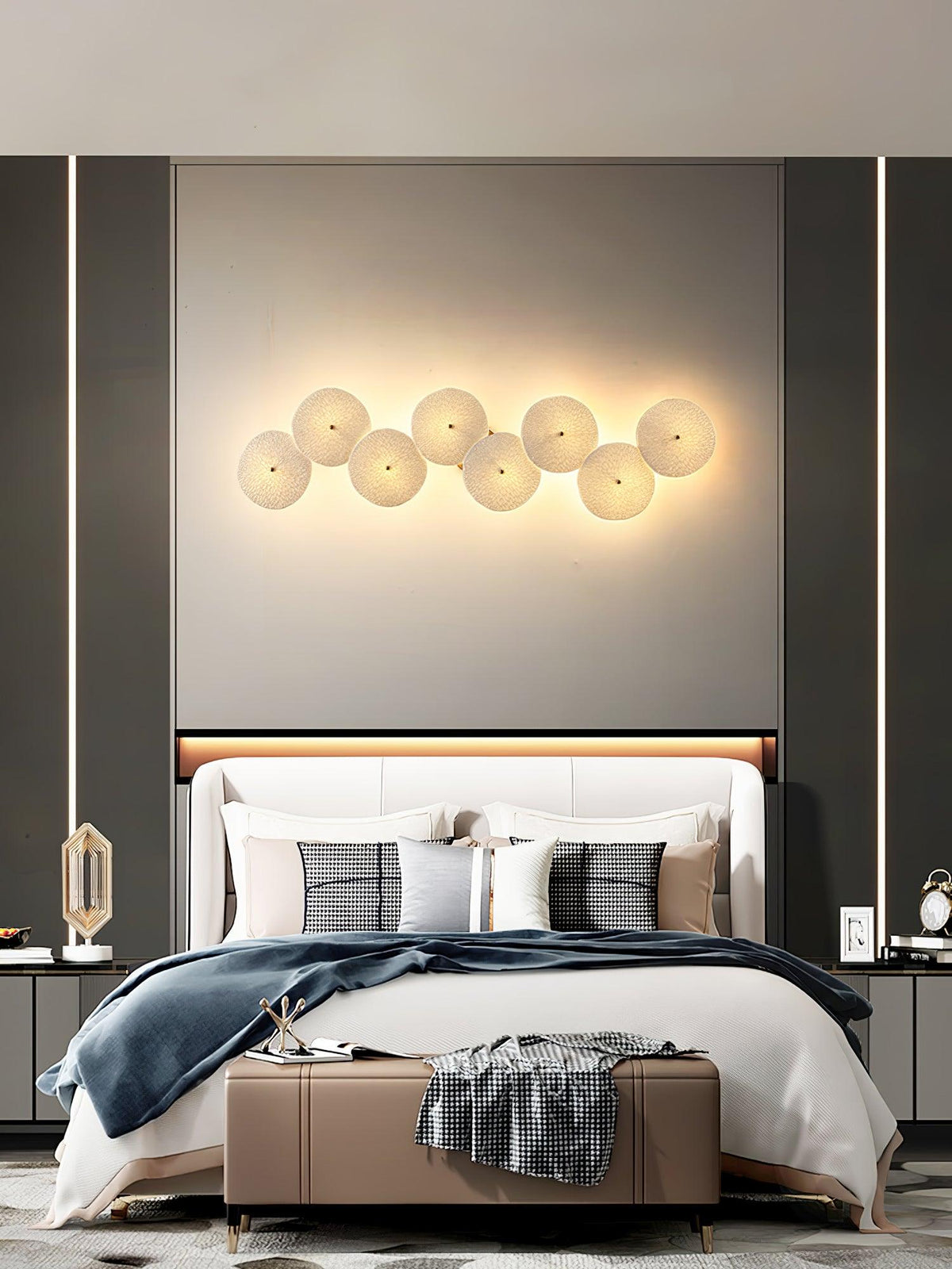 Zoralia Ceramic Wall Lamp-Moonnatur