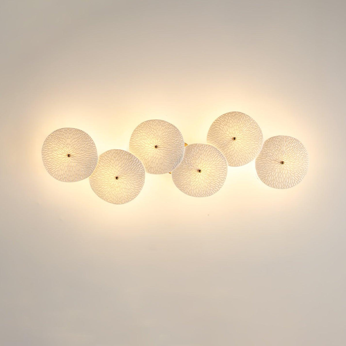 Zoralia Ceramic Wall Lamp-Moonnatur