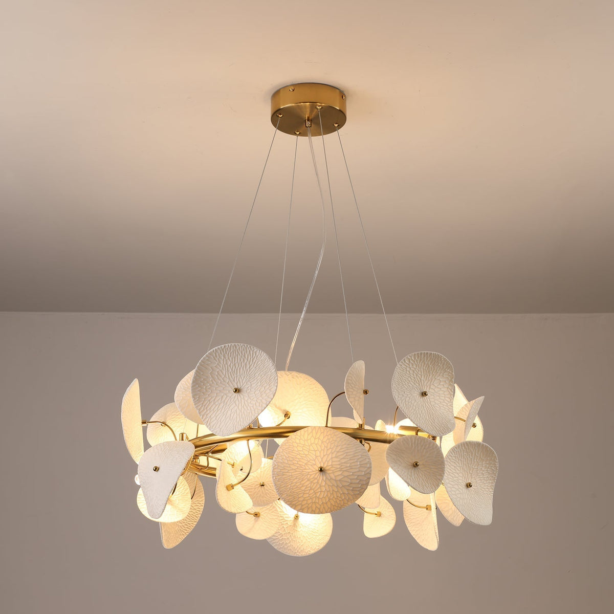 Gelmavia Ceramic Chandelier-Moonnatur