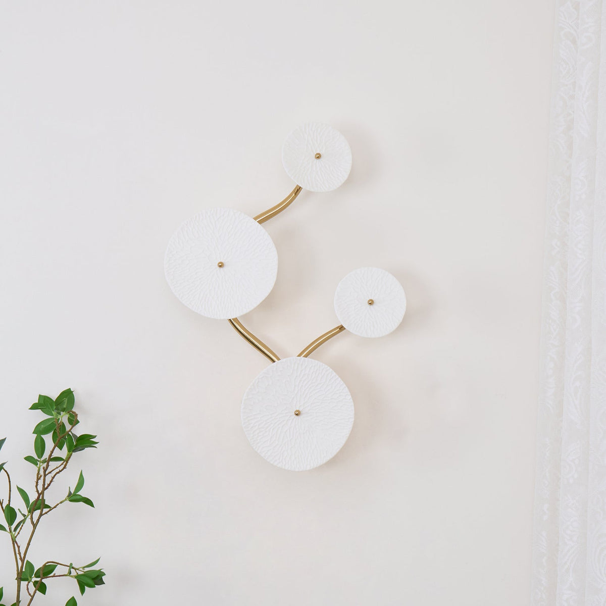 Zoralia Ceramic Wall Lamp-Moonnatur