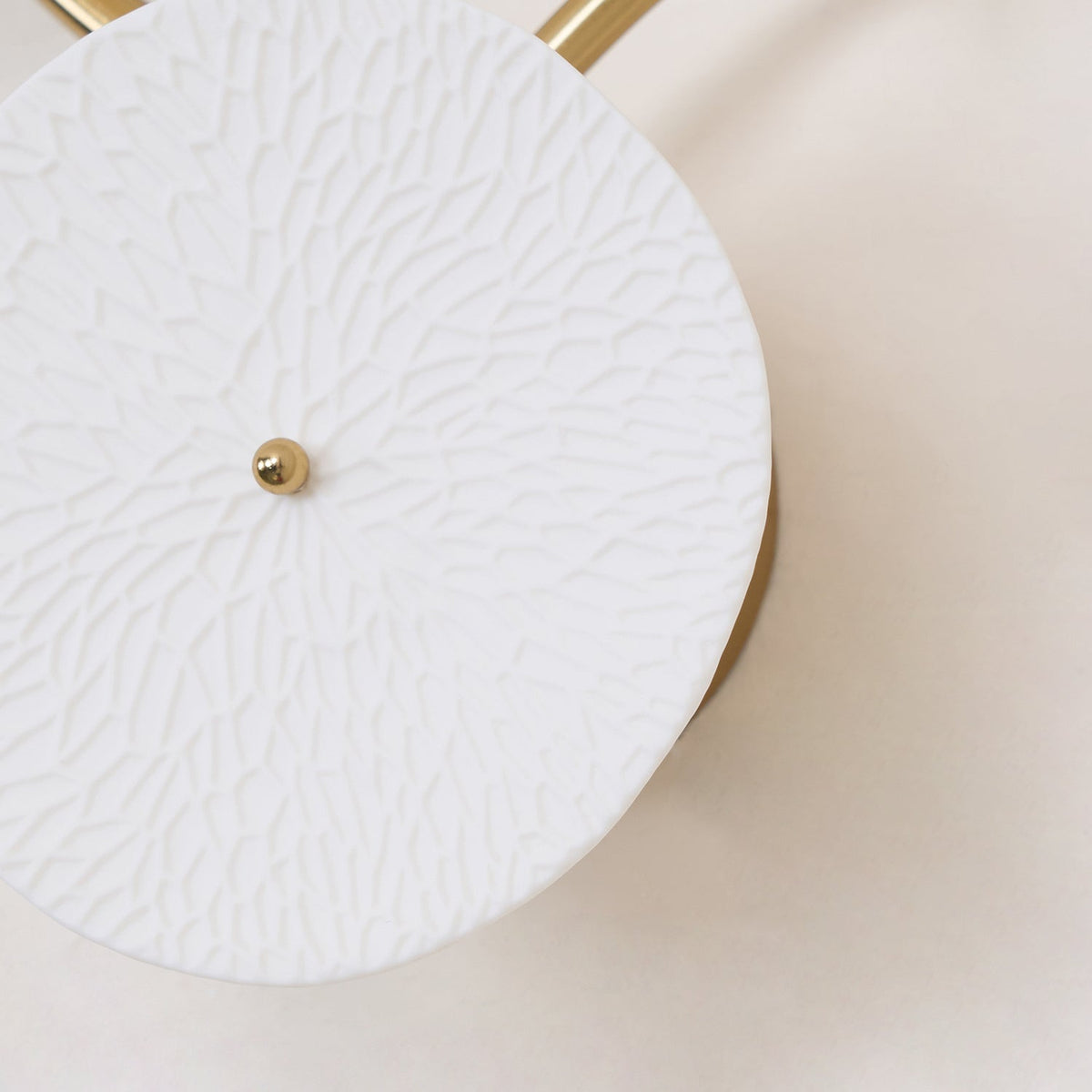 Zoralia Ceramic Wall Lamp-Moonnatur