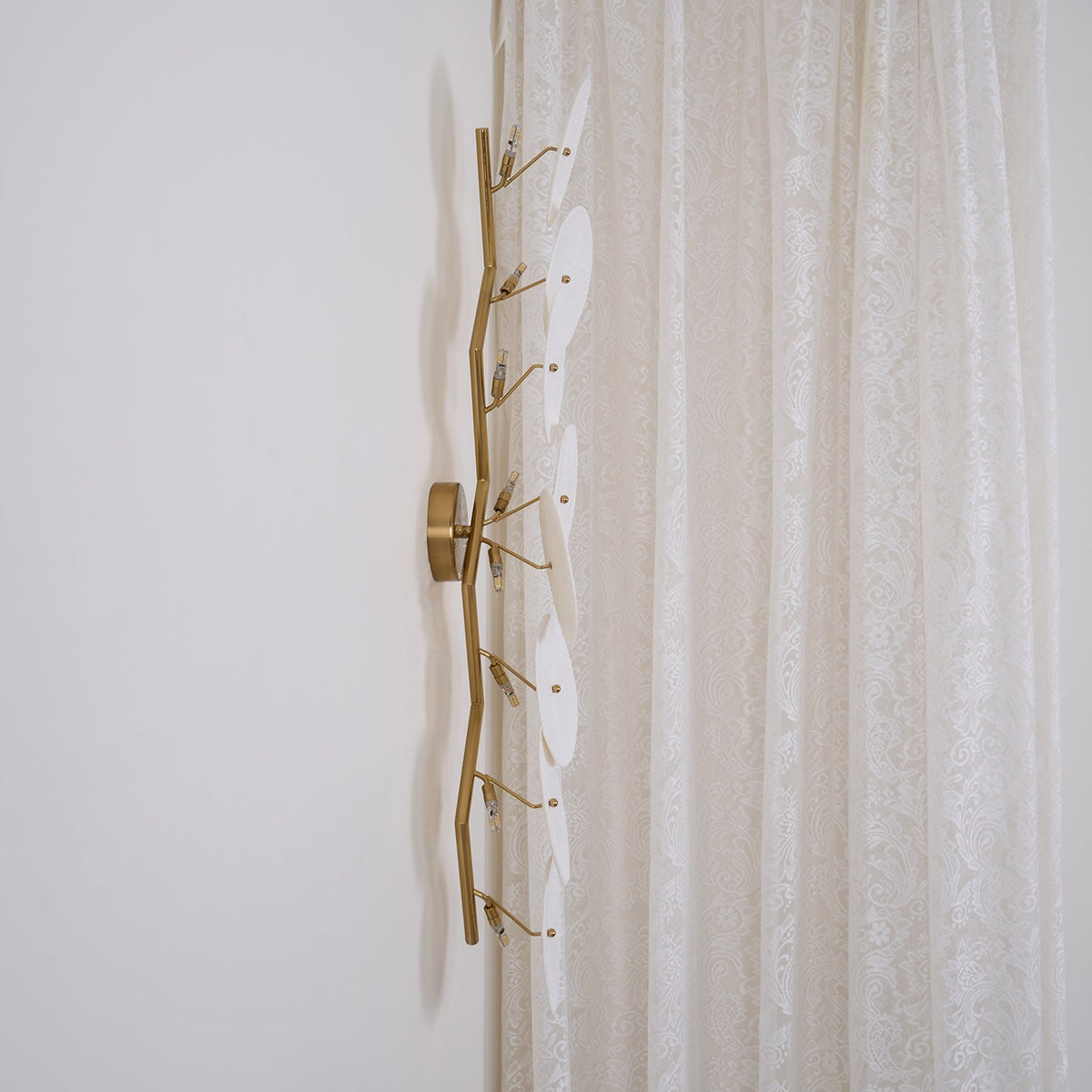 Zoralia Ceramic Wall Lamp-Moonnatur