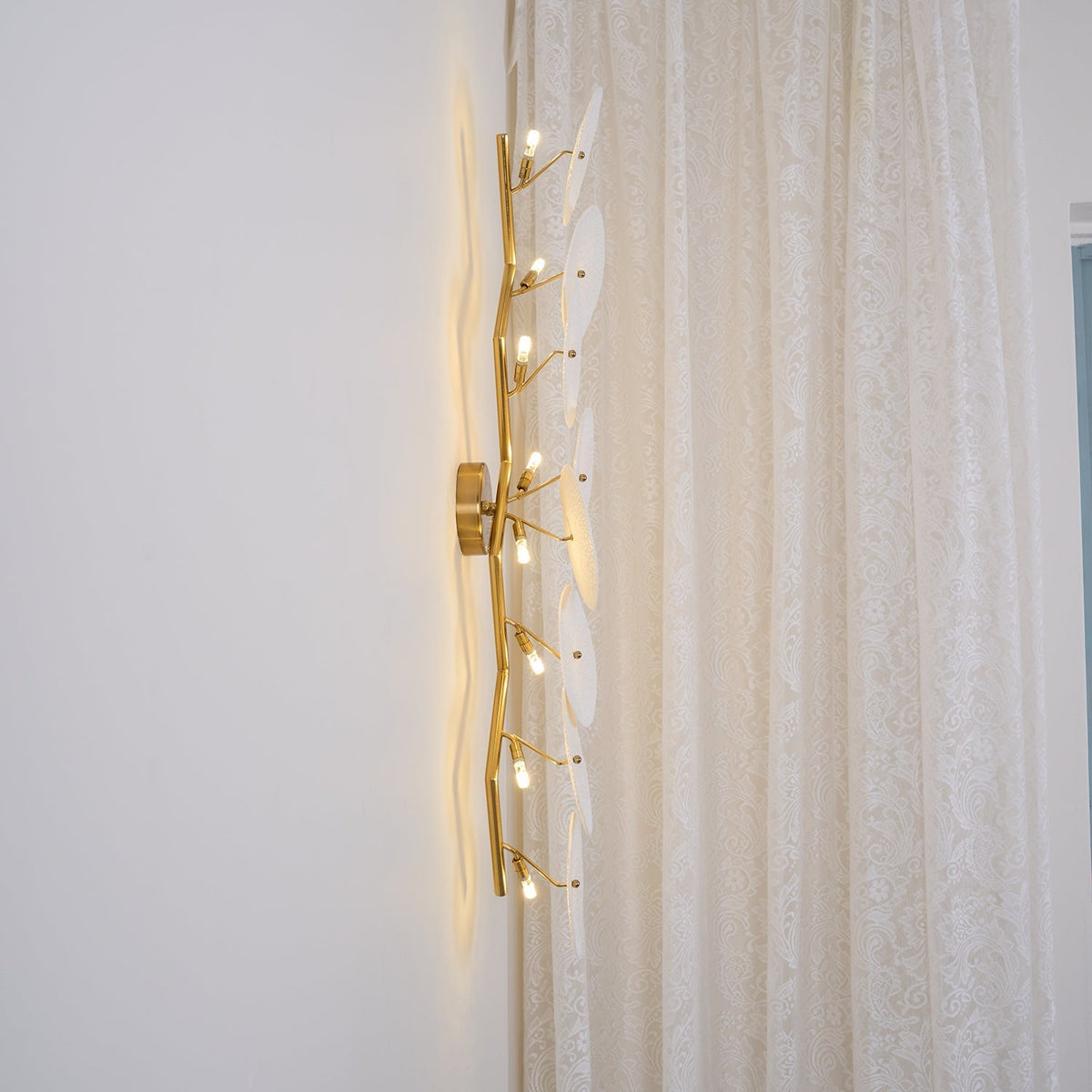 Savenwren Ceramic Wall Light-Moonnatur