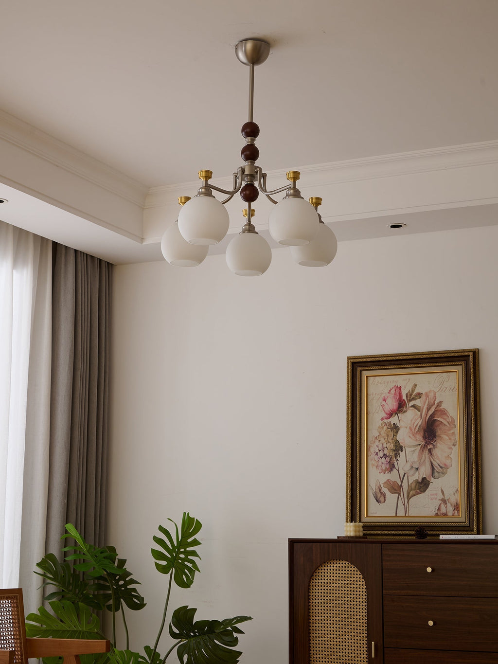 Maelwyn Glass Chandelier-Moonnatur