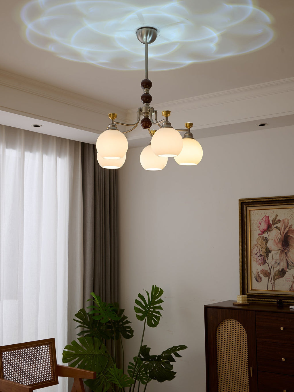 Maelwyn Glass Chandelier-Moonnatur