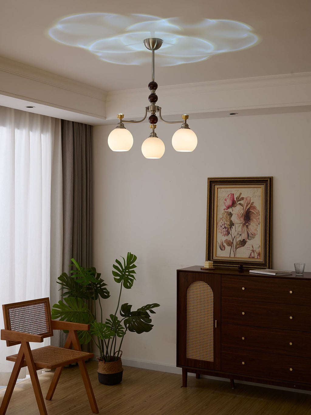 Maelwyn Glass Chandelier-Moonnatur