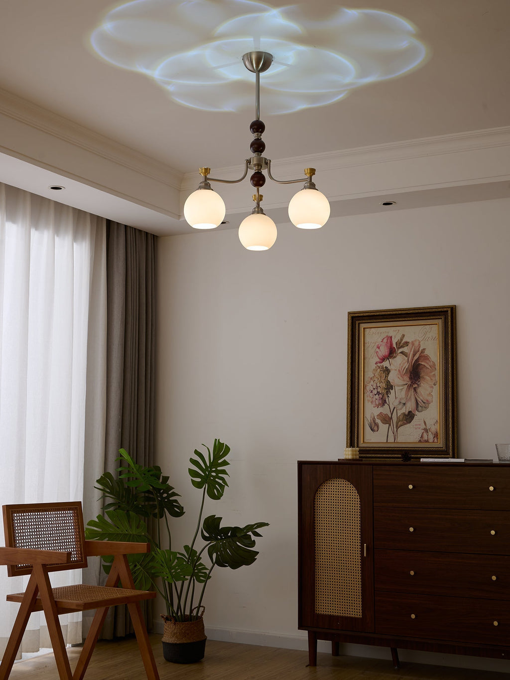 Maelwyn Glass Chandelier-Moonnatur