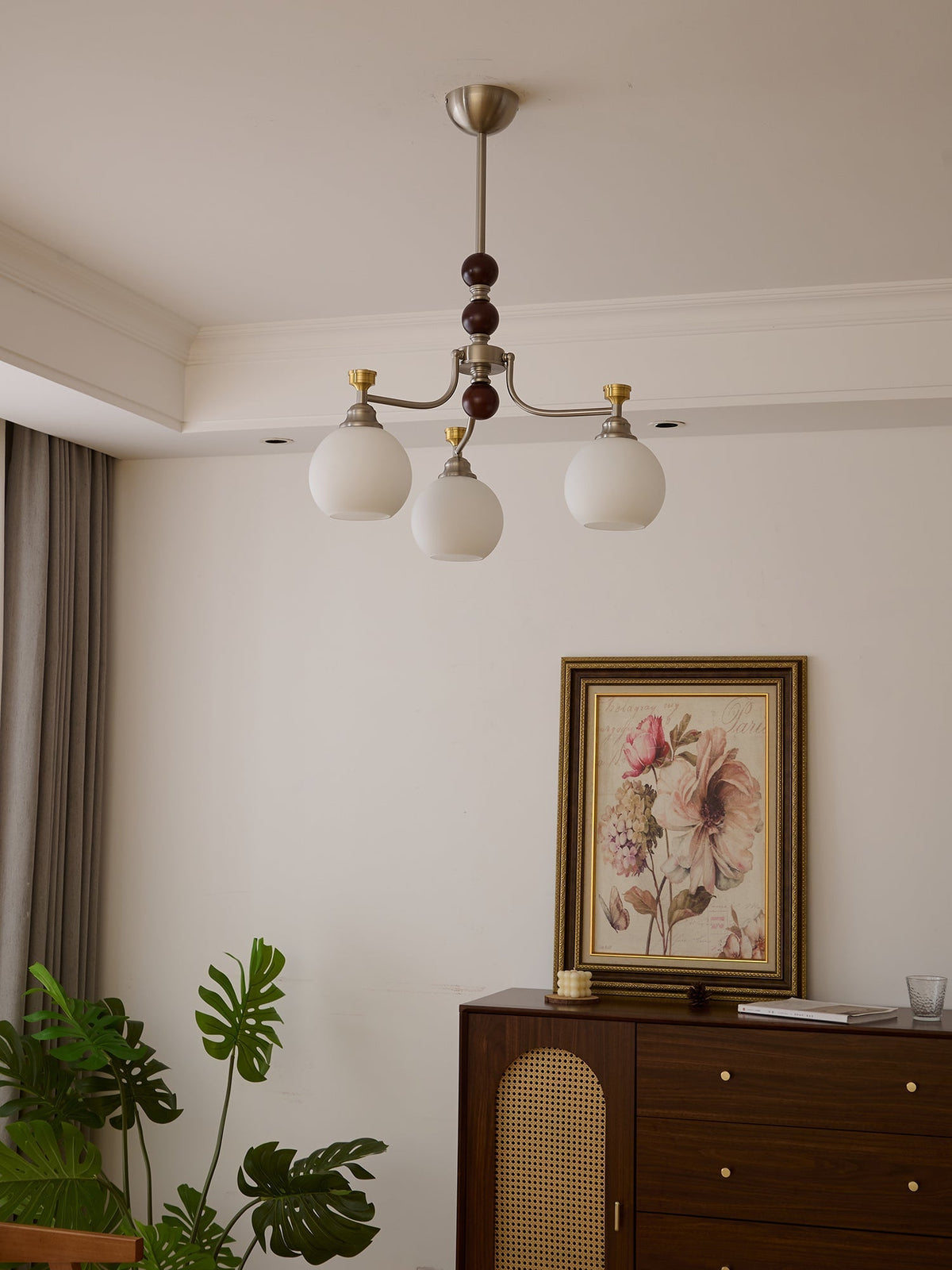 Maelwyn Glass Chandelier-Moonnatur