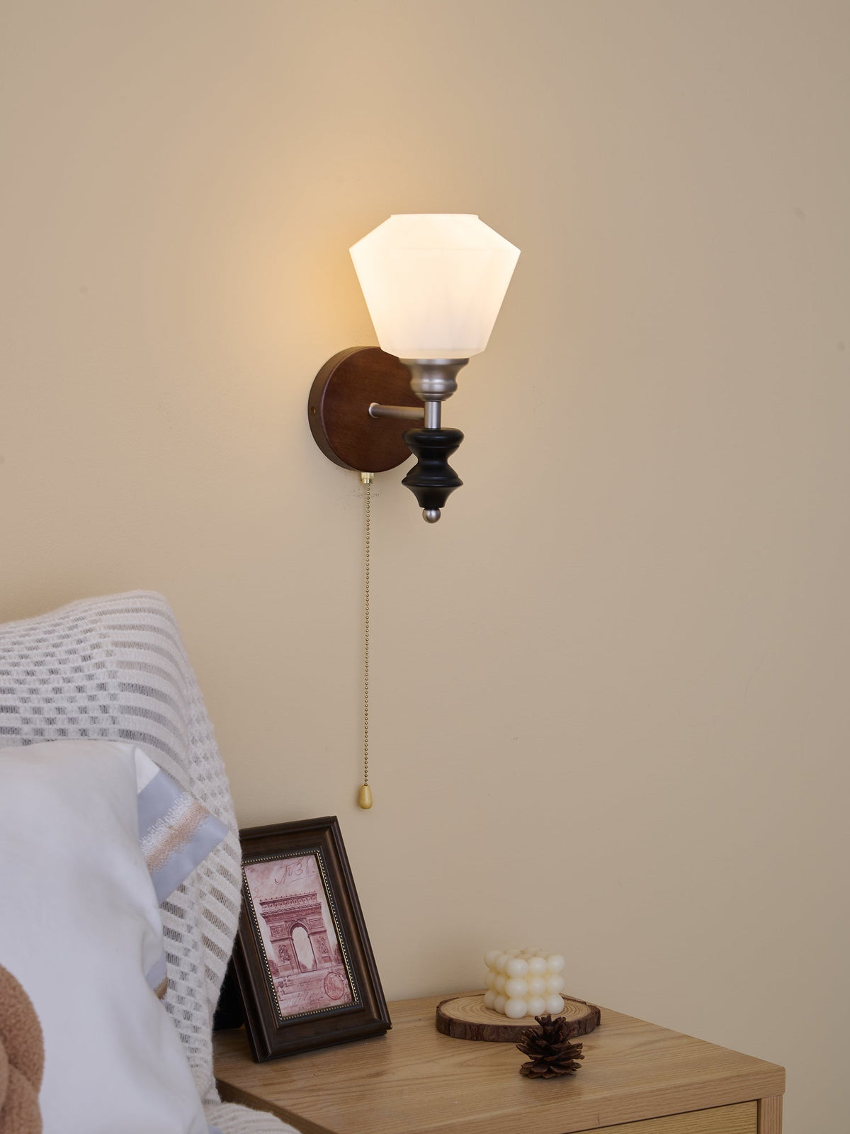 Zelvenenna Glass Wall Light-Moonnatur