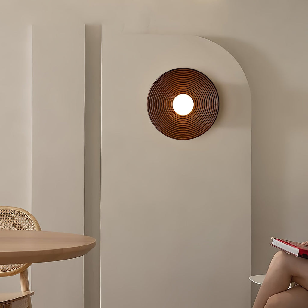 Alwynina Wood Wall Light-Moonnatur