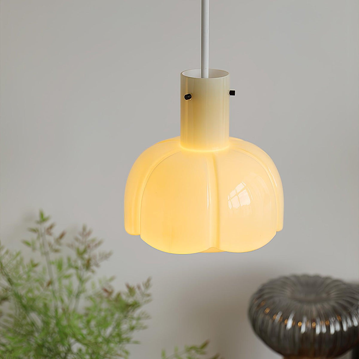 Maeliel Glass Pendant Light-Moonnatur