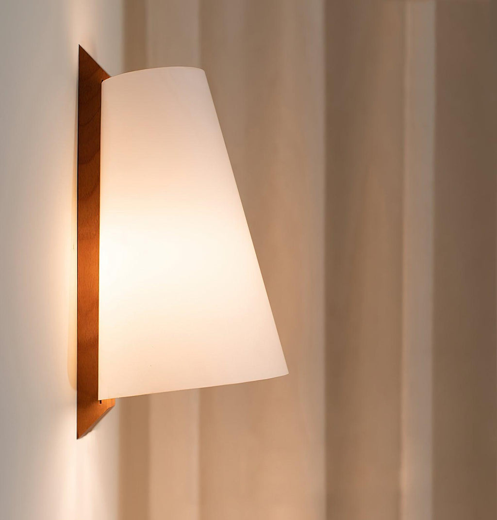 Wemoria Wood Wall Lamp-Moonnatur