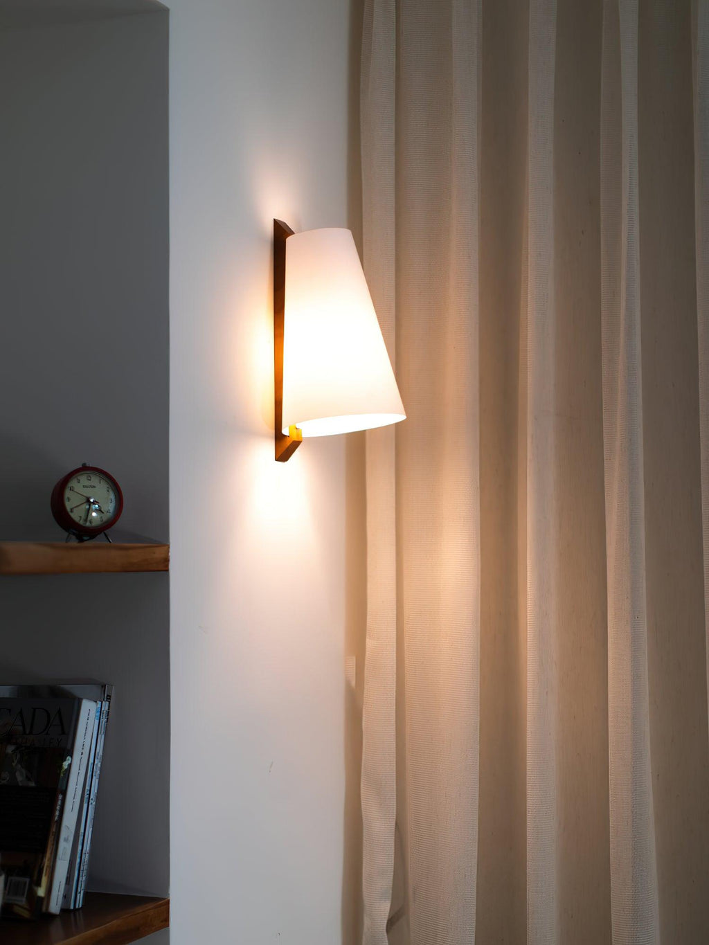 Wemoria Wood Wall Lamp-Moonnatur