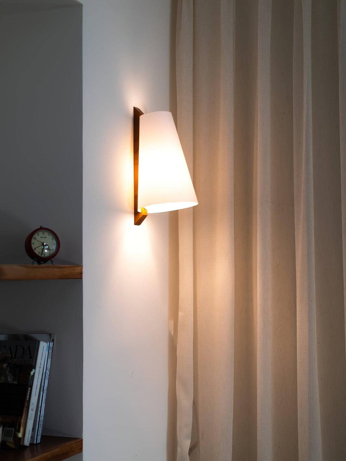 Wemoria Wood Wall Lamp-Moonnatur