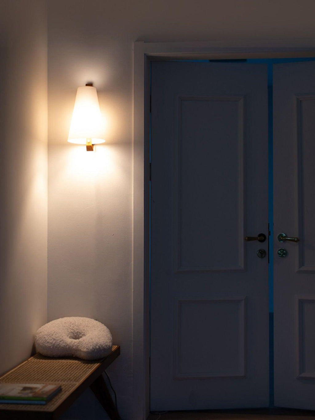 Wemoria Wood Wall Lamp-Moonnatur