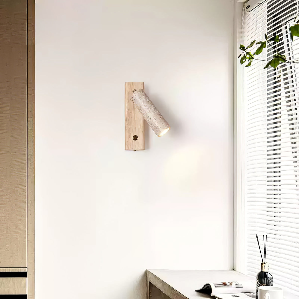 Sorrelara Travertine Wall Light-Moonnatur