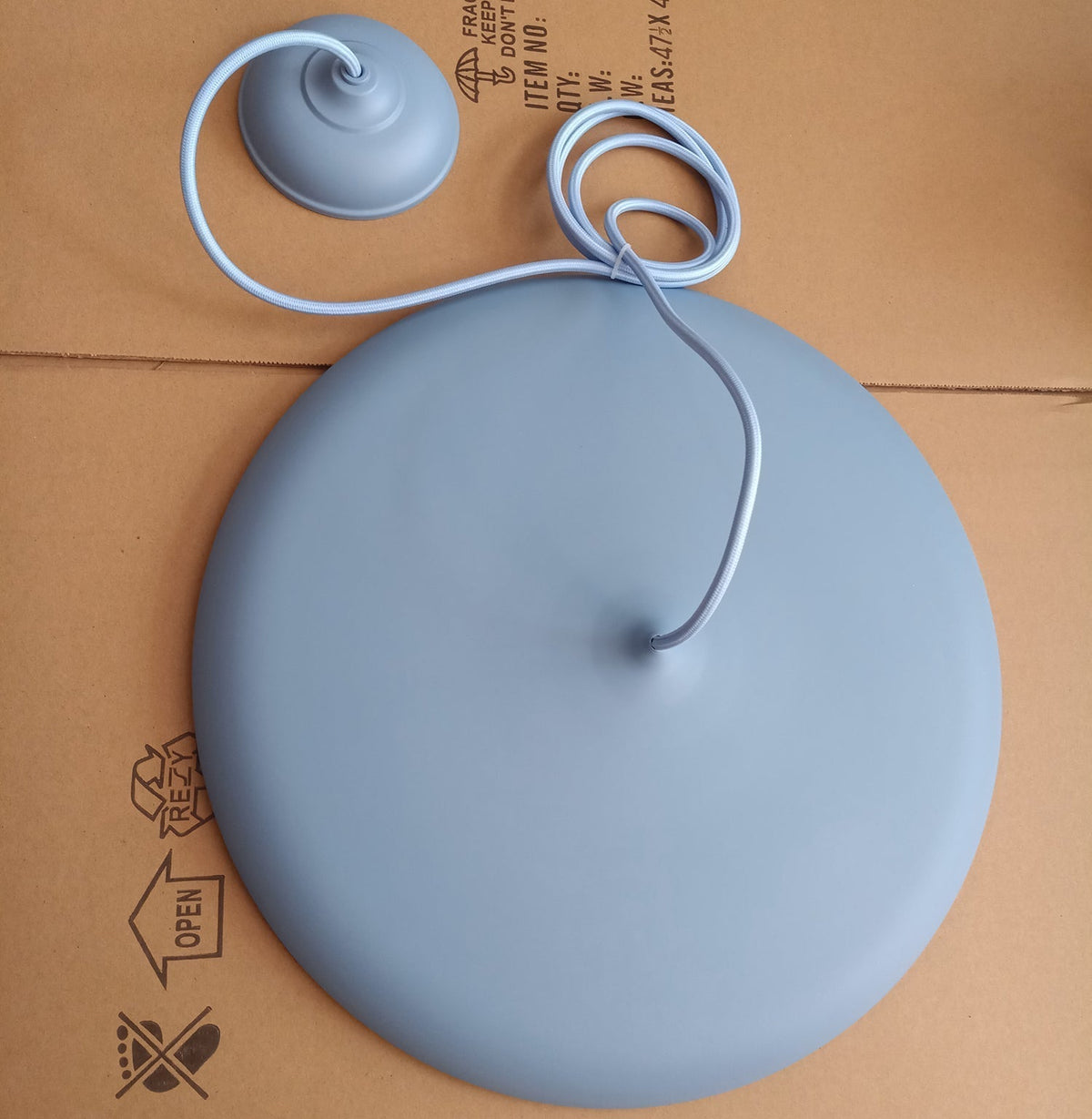 Merrenmere Acrylic Pendant Light-Moonnatur