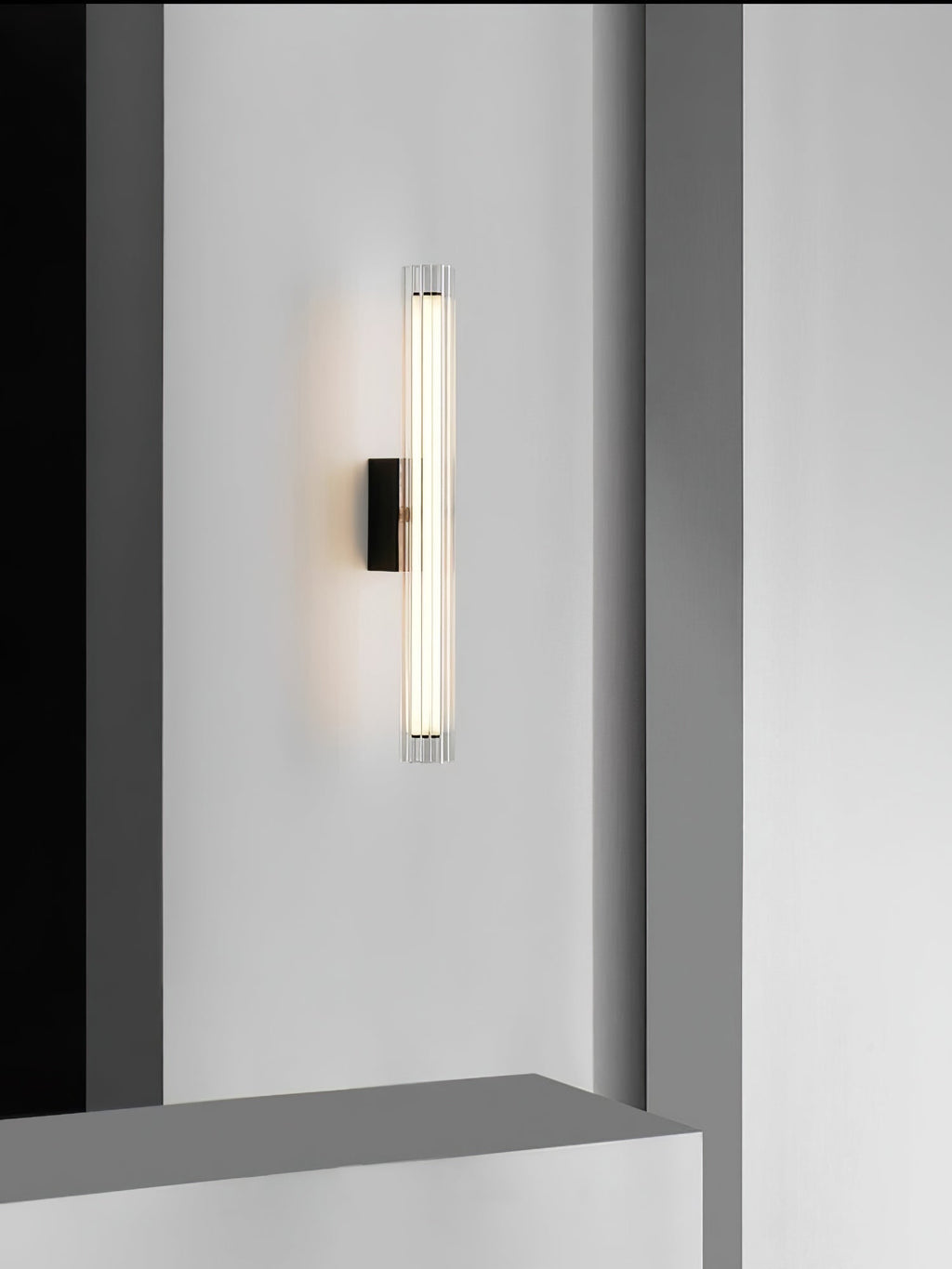 Veneth Glass Wall Light-Moonnatur