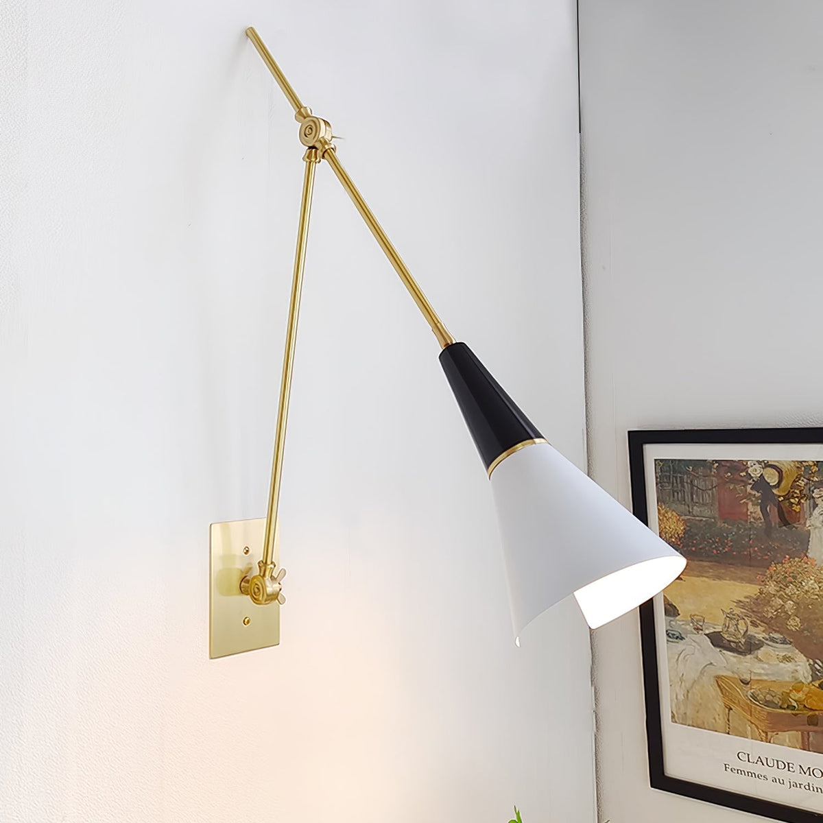 Kelmora Glass Wall Light-Moonnatur