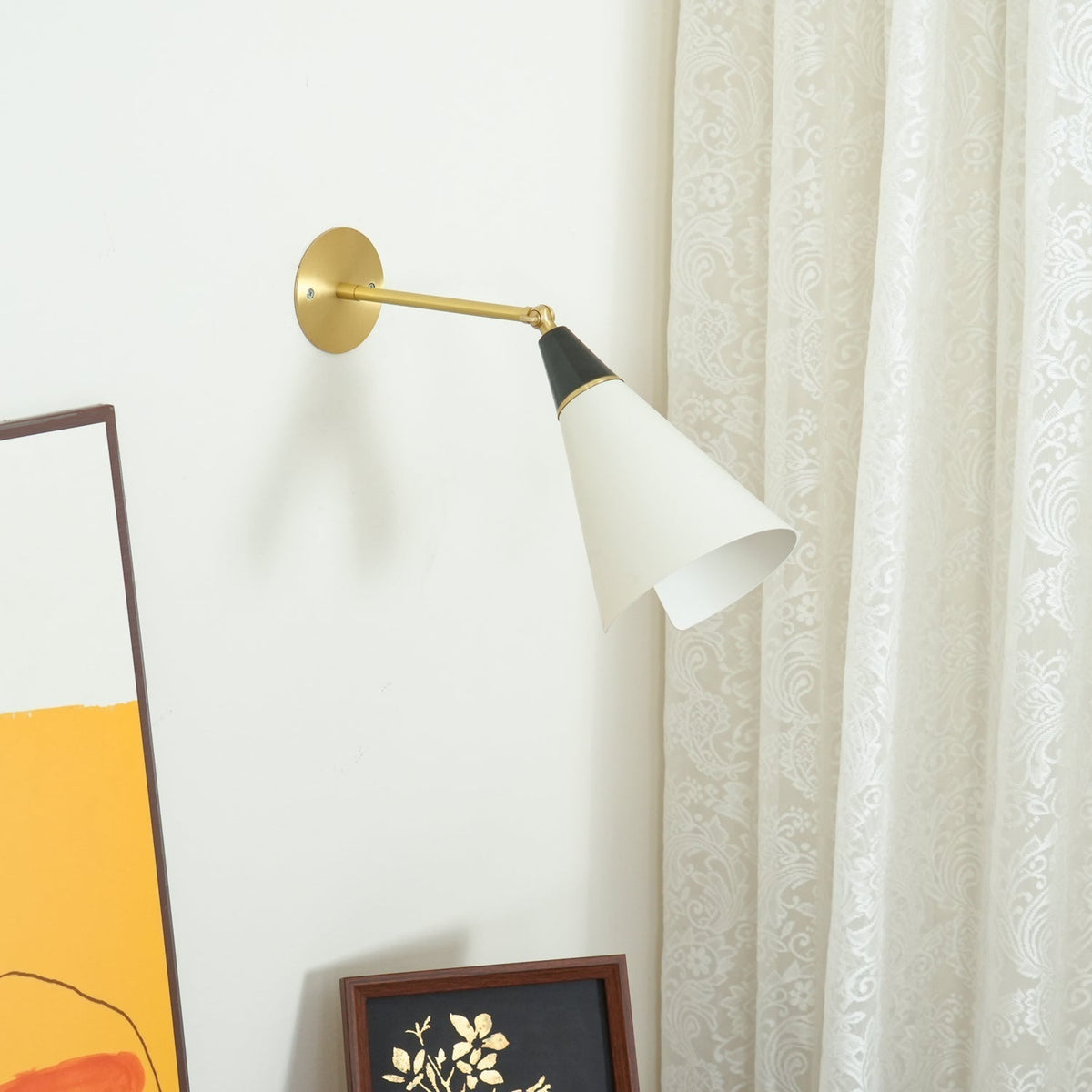 Jasselle Glass Wall Light-Moonnatur